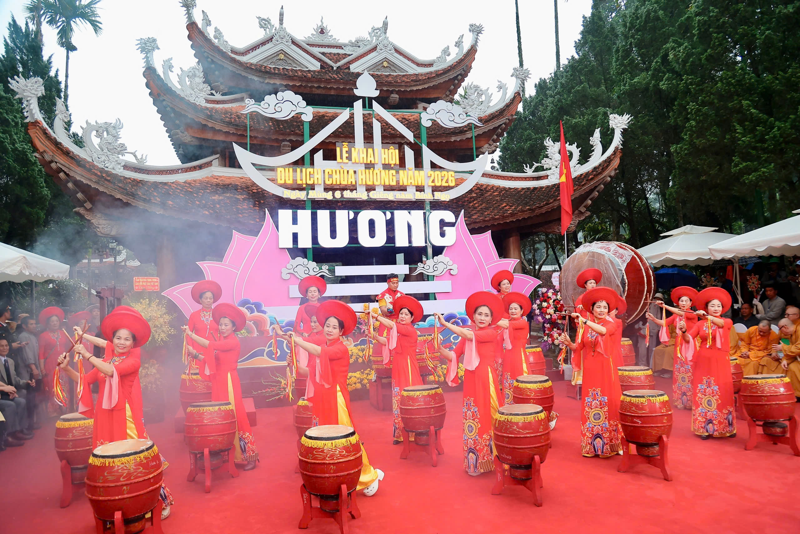 Huong Pagoda, Hanoi